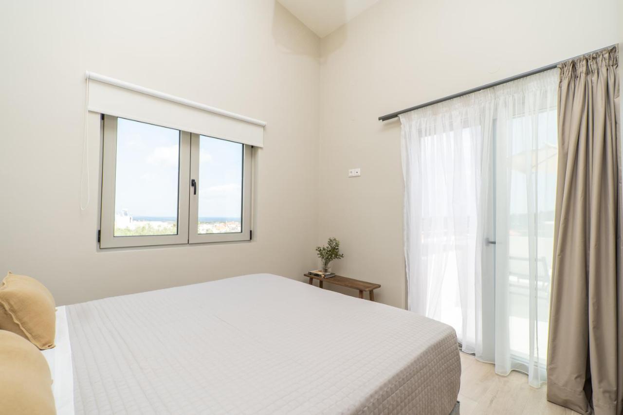 Tavronitis Villa Oliveto מראה חיצוני תמונה